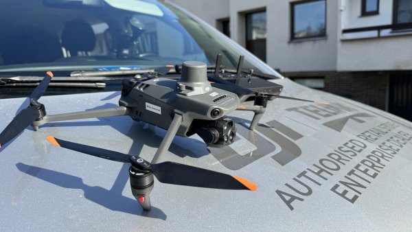 Zápisky začínajícího solárníka 13: Dvojí kontrola elektrárny, jednou s dronem. Zažili jsme nemilé překvapení