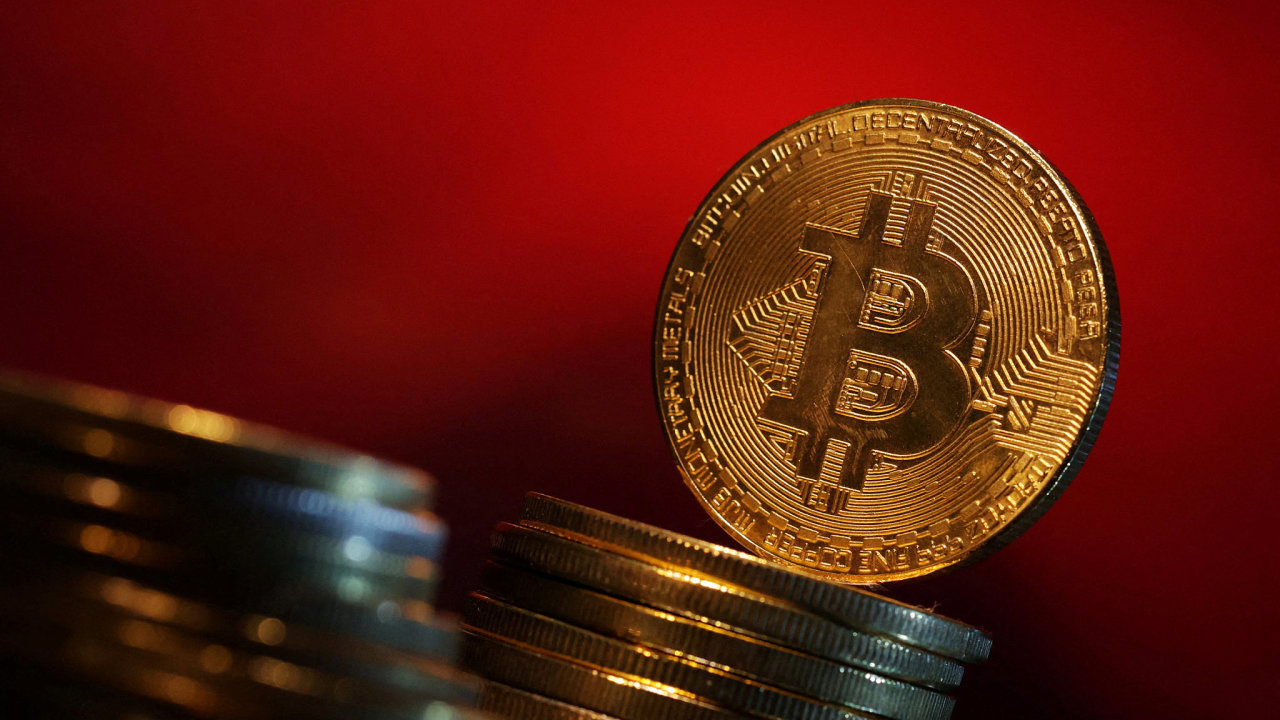 Bitcoin se probouzí, poprvé od roku 2021 pøesáhl hranici 50 tisíc dolarù.