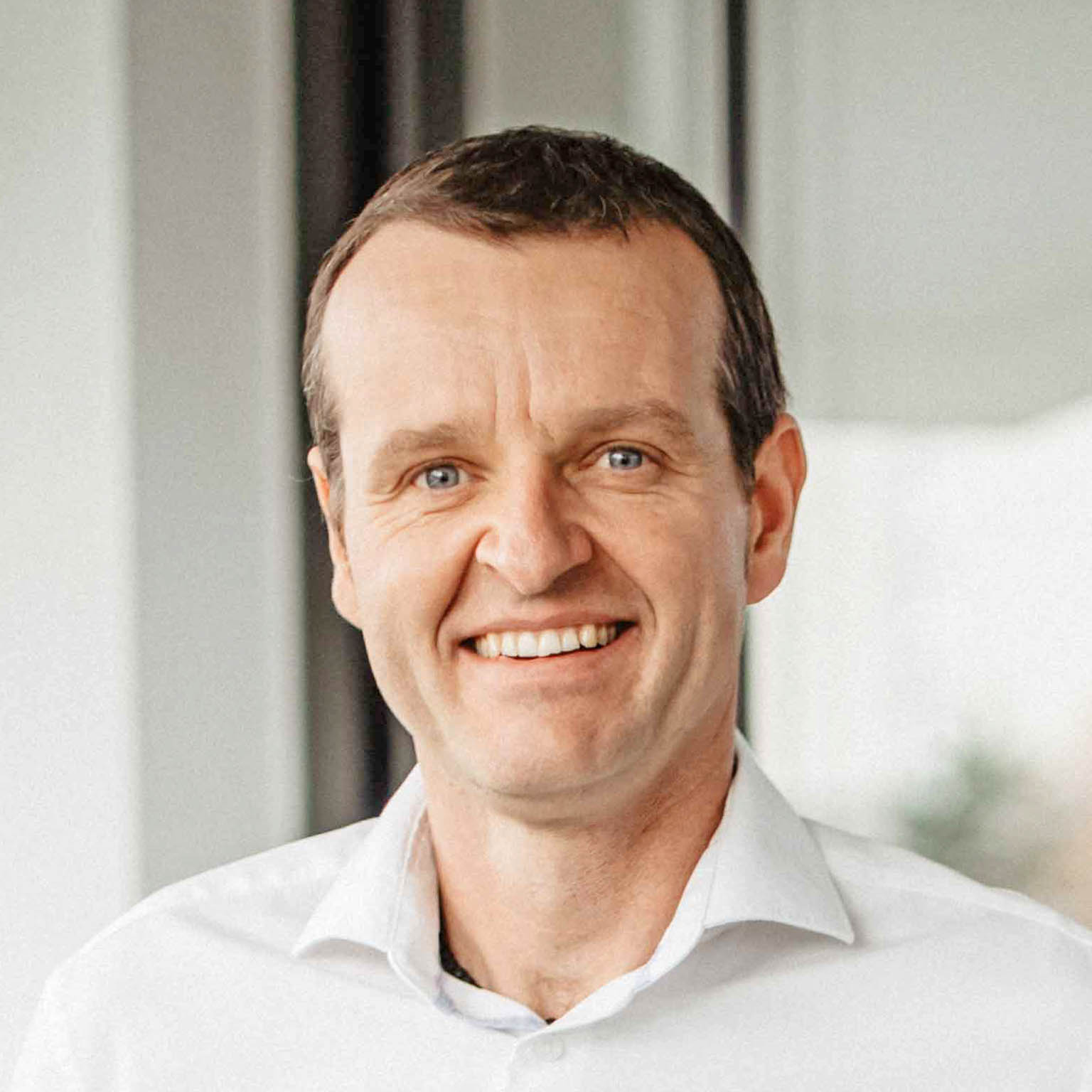 Tom Smutn, generln editel, QI Group