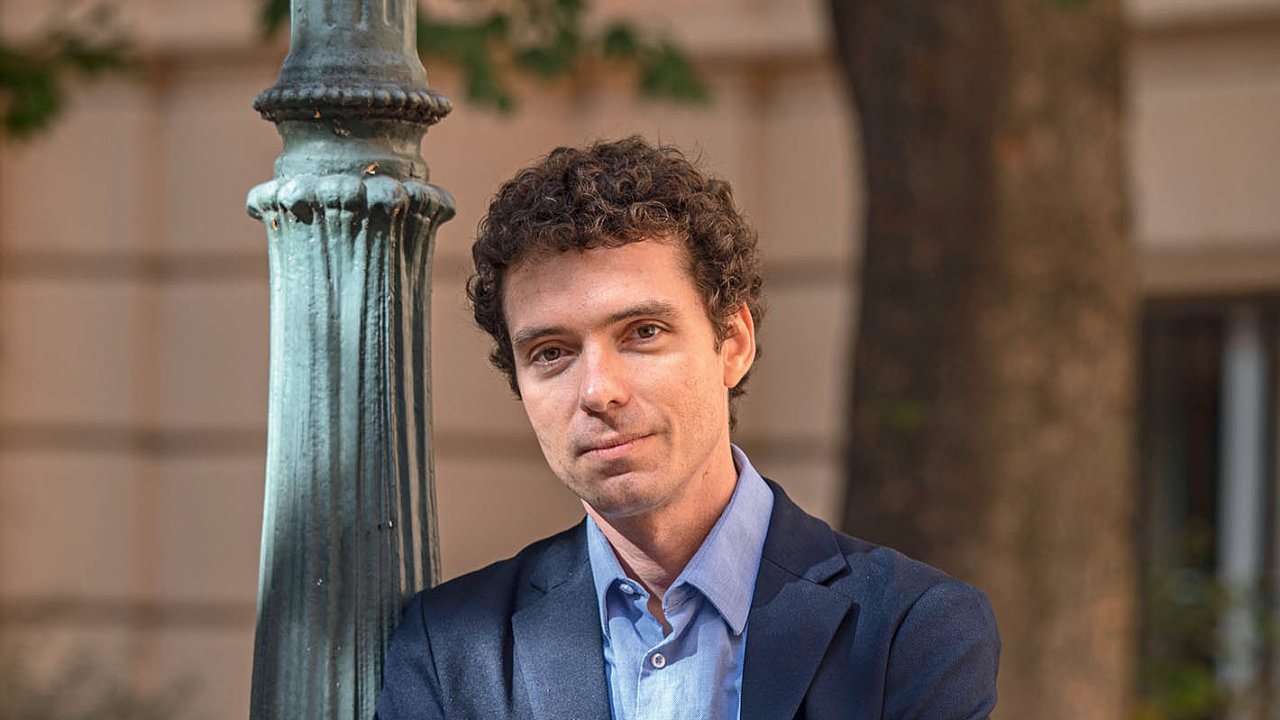 Luk� N�dvorn�k