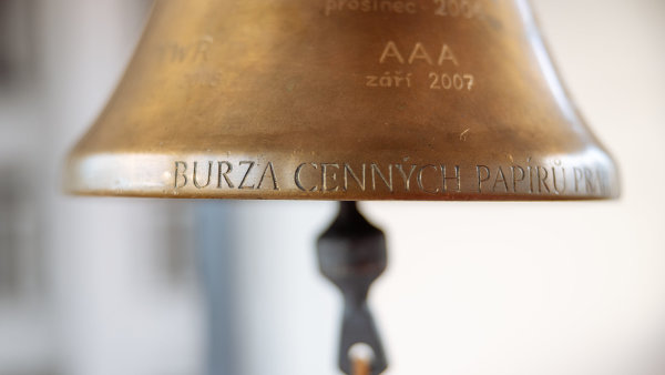 V burzovn�m pal�ci se v pond�l� zvonilo na zvon kv�li nov�mu ETF na �esk�...