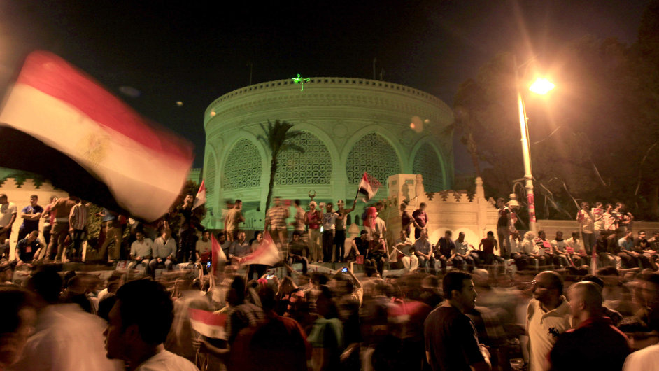 Egypan protestuj proti prezidentovi Mursmu