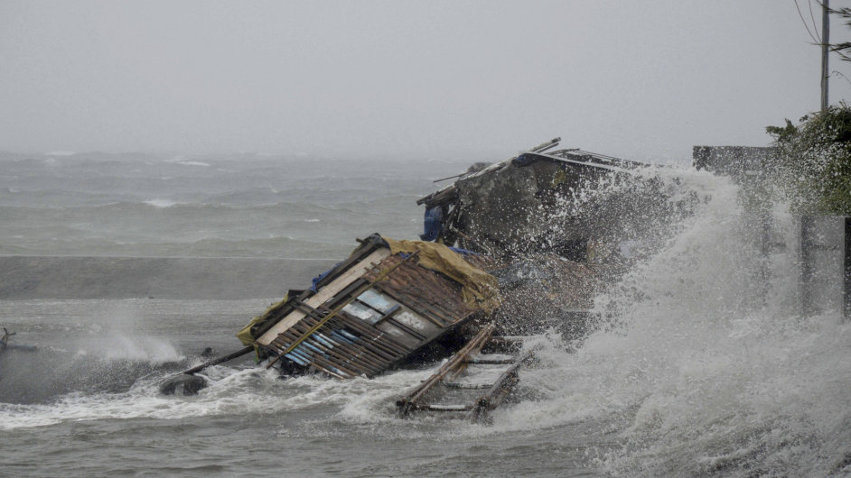 Tajfun Haiyan biuje Filipny