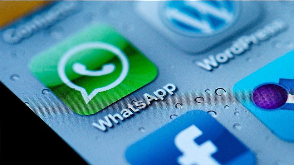 WhatsApp byl staen do miliardy Android