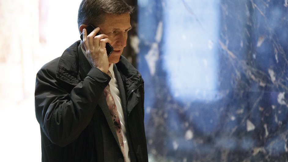 Trumpv poradce Michael Flynn udroval kontakty s ruskm velvyslancem.