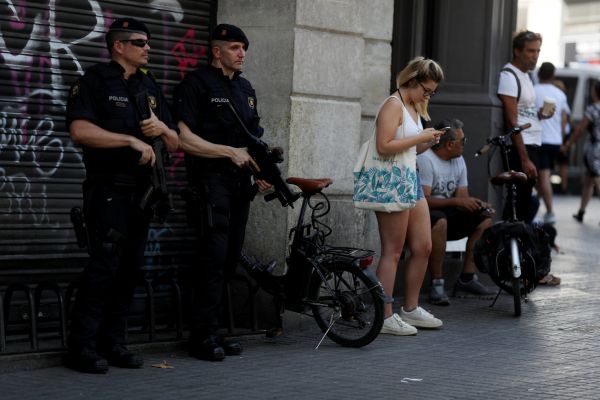 Španělsko, Barcelona, policie, španělská policie, terorismus