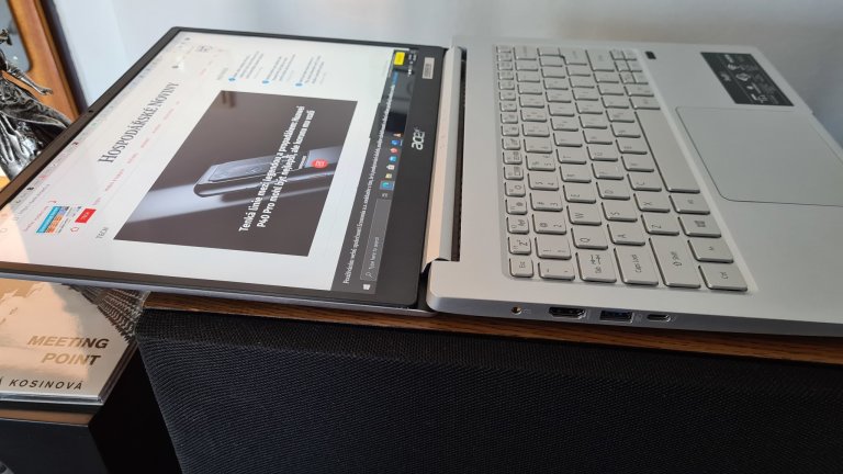 Acer poslal na trh vyzyvatele notebook od Microsoftu s netradinm displejem a luxusn vdr baterie