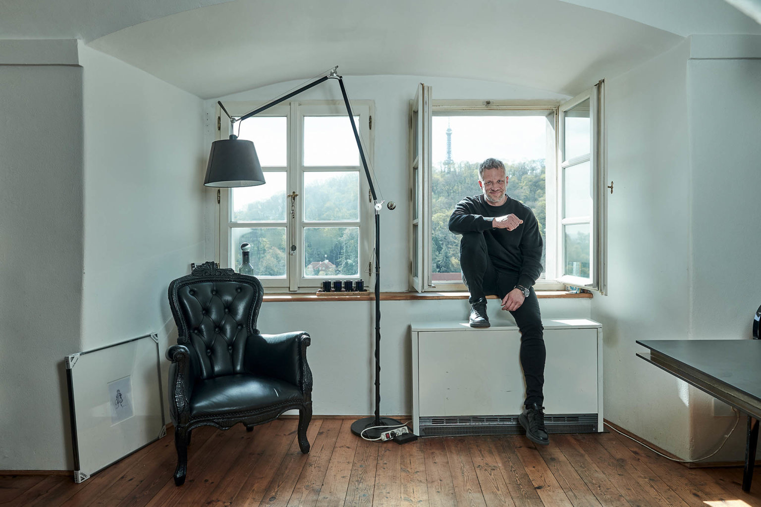 Re�is�r Viktor Tau�