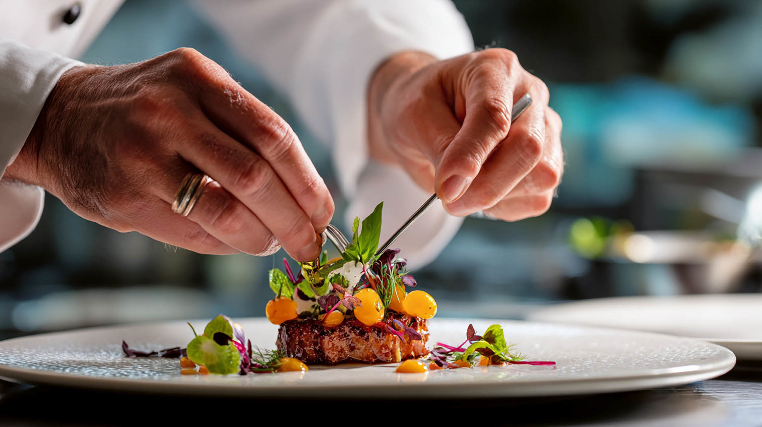 Od Mil�na a� po Cortinu D’Ampezzo najdete n�kolik stovek oce�ovan�ch restaurac�.