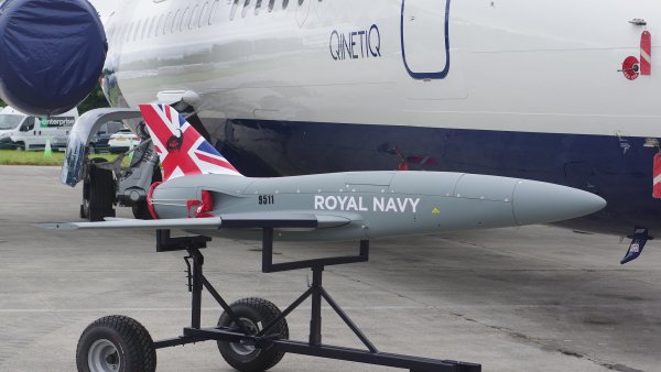 dron, royal navy, n�mo�nictvo, brit�nie