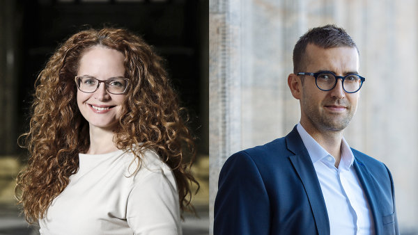 Lenka Hamplov�, nastupuj�c� ��fka �esk�ch drah, a odvolan� �editel Michal...