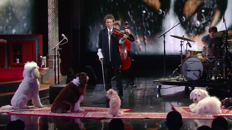 Laurie Andersonov koncertovala pro ps publikum.