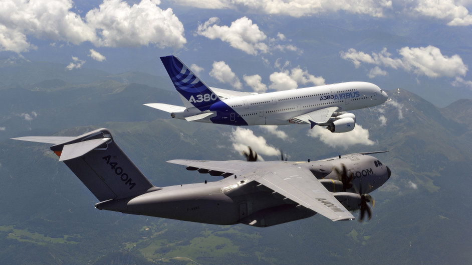 Dopravn letoun A380 a vojensk letadlo A400M