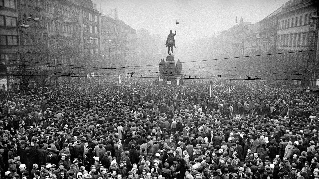 Protesty po mrt Jana Palacha v Praze v roce 1969.