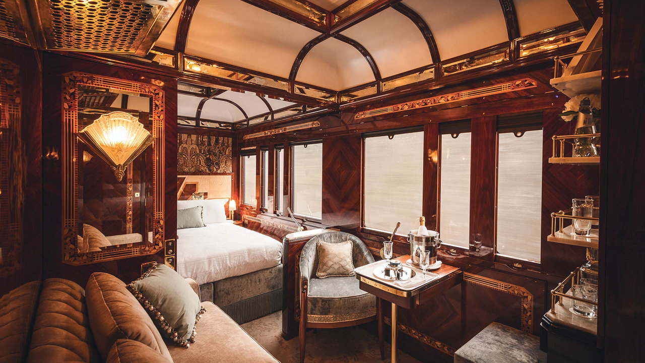 Oslava šampaòského v legendárním Orient Expressu
