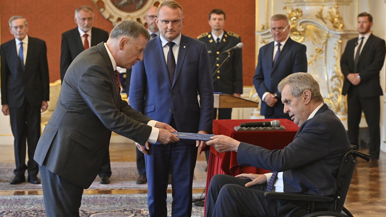 Vladimír Balaš, ministr školství, politik, jmenování, Miloš Zeman