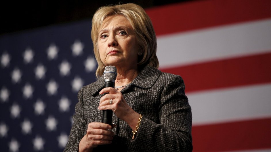 Prezidentskk kandidtka Hillary Clintonov bhem promluvy na univerzit v Iow