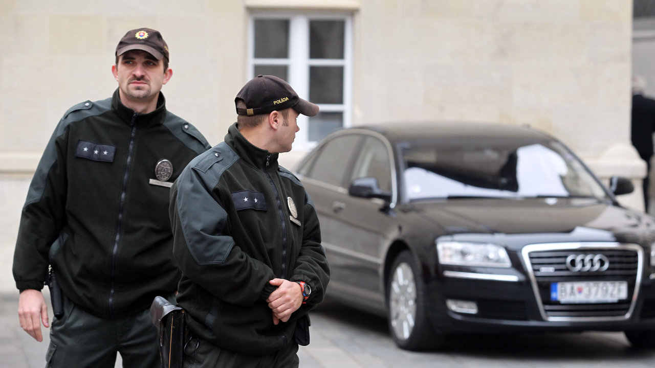 Slovensk policie, ilustran foto