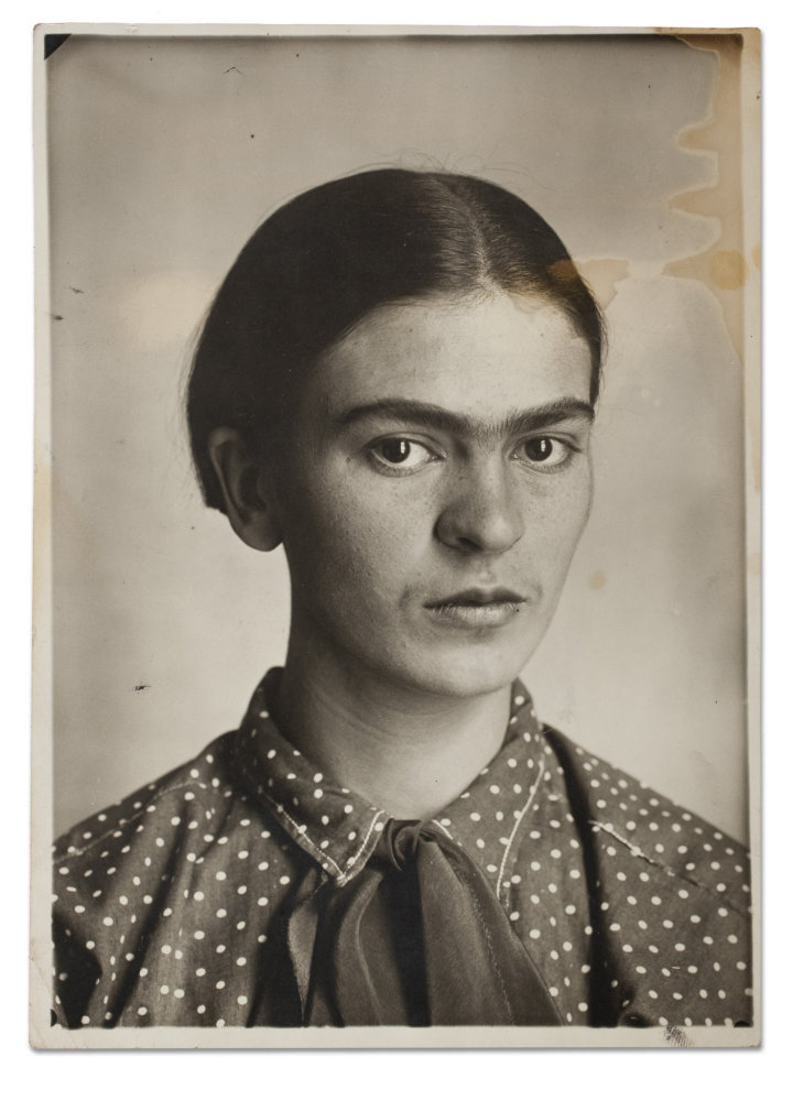 Fotografie Fridy Kahlo z roku 1926