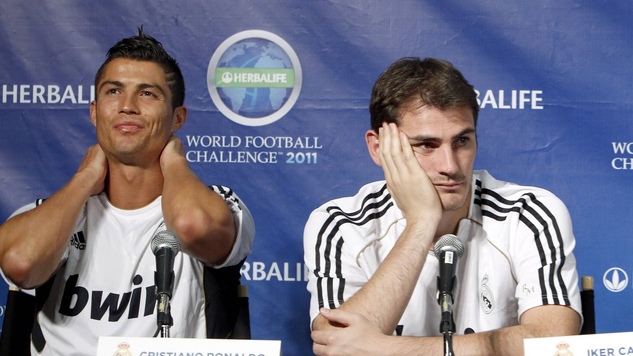 Cristiano Ronaldo a Iker Casillas