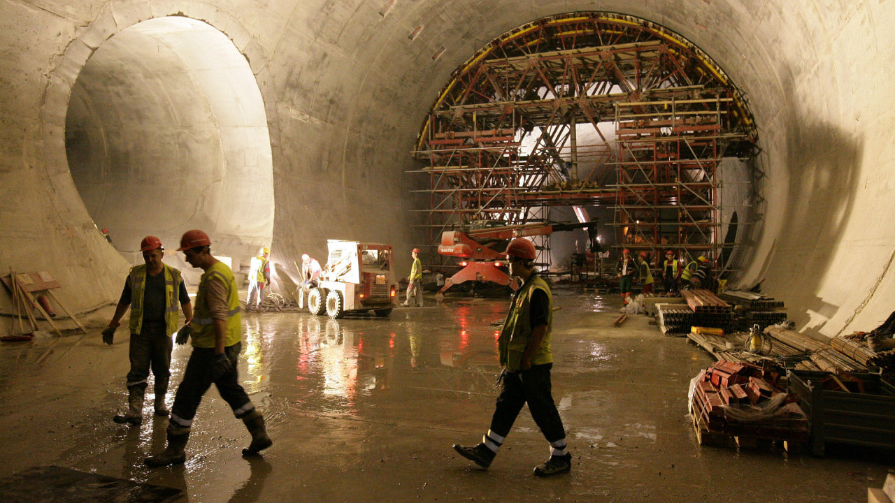 Stavba tunelu Blanka v Praze (ilustran foto)