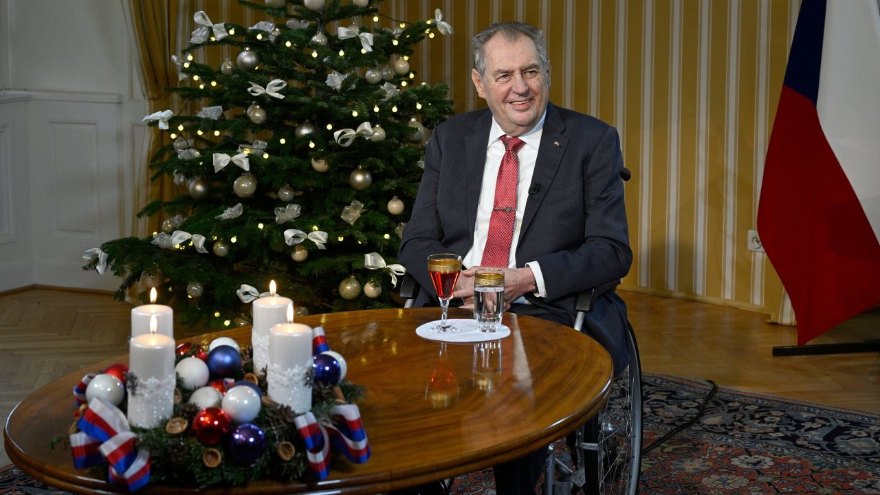 Prezident Miloš Zeman bìhem svého posledního vánoèního poselství.