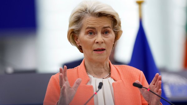 Zátah na levná čínská elektroauta a děkovačka farmářům. Co si zapamatovat z projevu šéfky Evropské komise