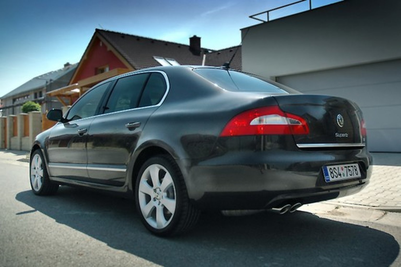 skoda_superb_03__550x367_.jpg