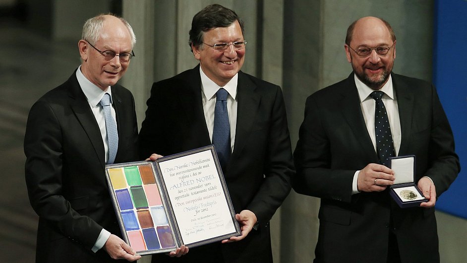 Ldi EU pevzali Nobelovu cenu za mr