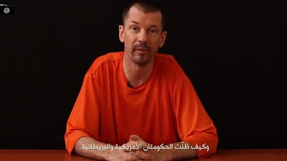 Video s fotoreportrem Johnem Cantliem.