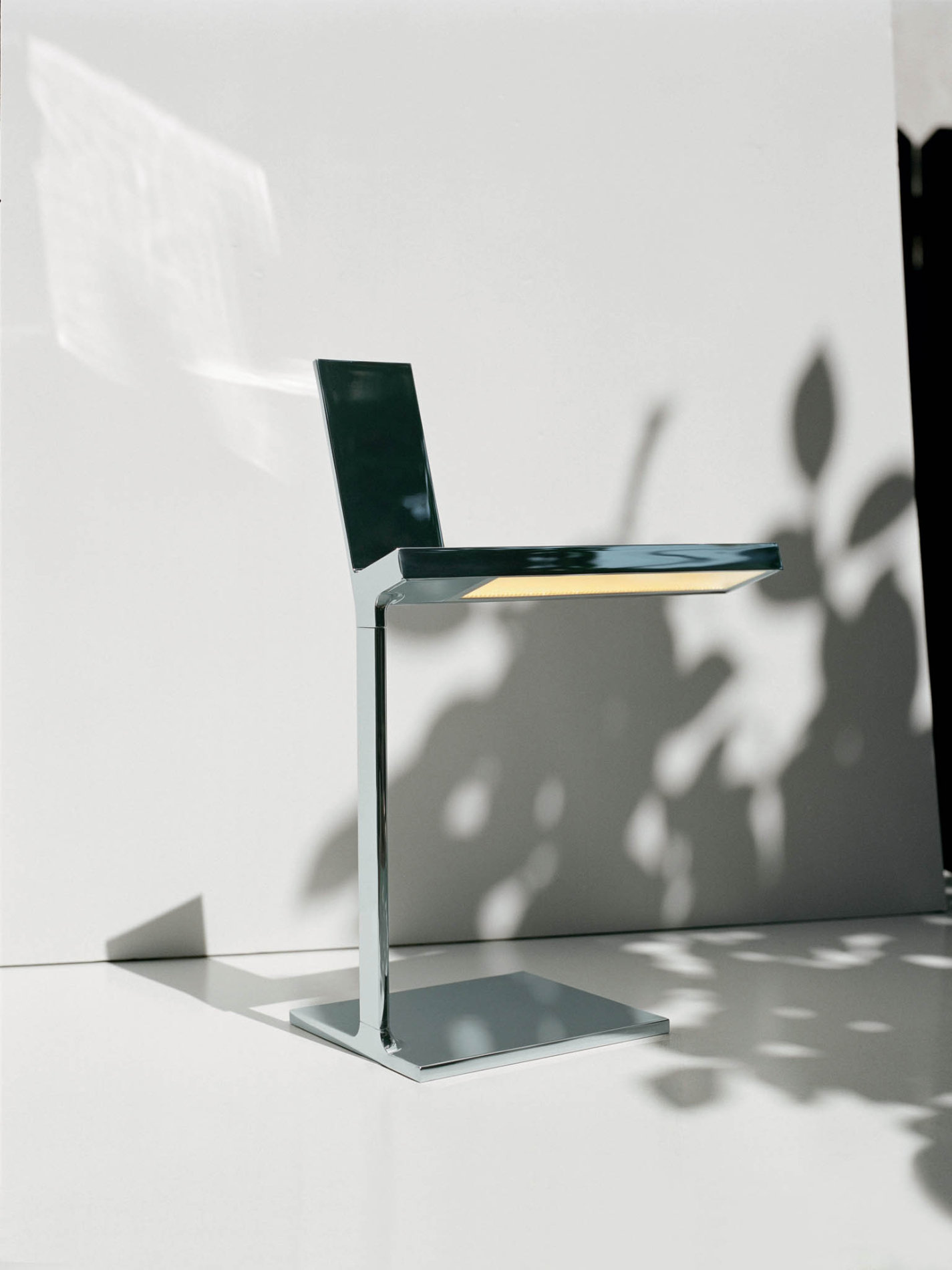 Z výběru Starckových lamp pro společnost Flos: D'E-Light. (Foto: archiv firmy) jarvis_593f2369498e9b936bc92208.jpeg