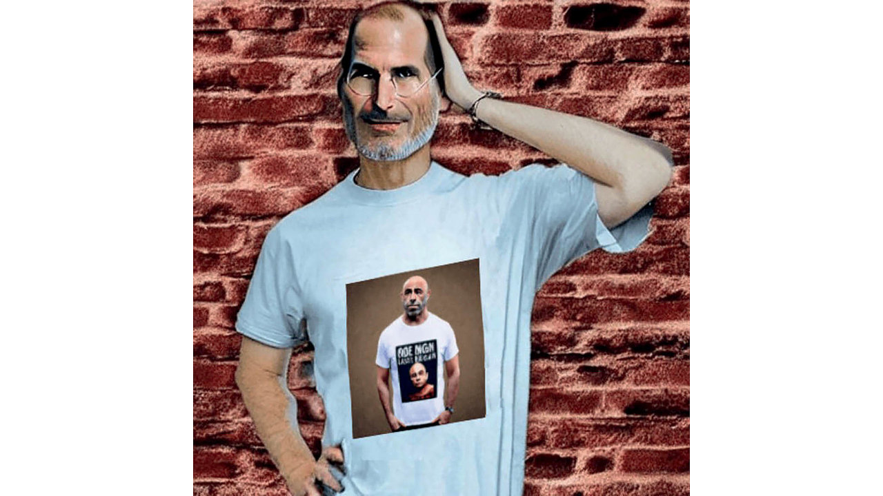 Steve Jobs v triku s podobiznou Joea Rogana, kterou vygenerovala uml inteligence.