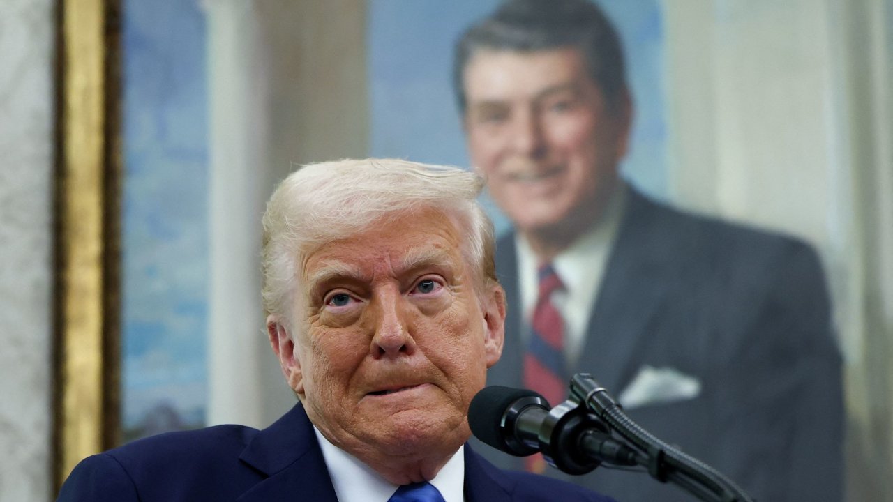 Spojen stty potebuj Grnsko pro mezinrodn bezpenost a mr ve svt, tvrd americk prezident Donald Trump.