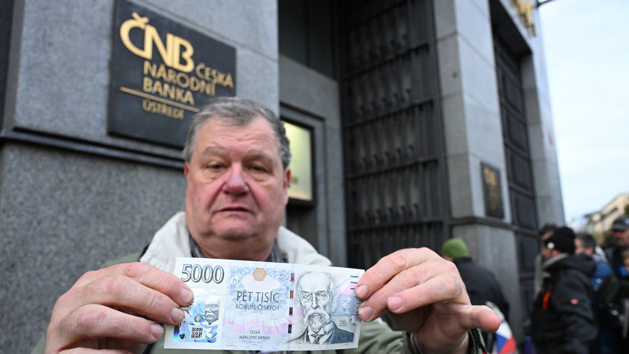 �esk� n�rodn� banka vyd�v� p�titis�cikorunu se speci�ln�m p��tiskem jako...
