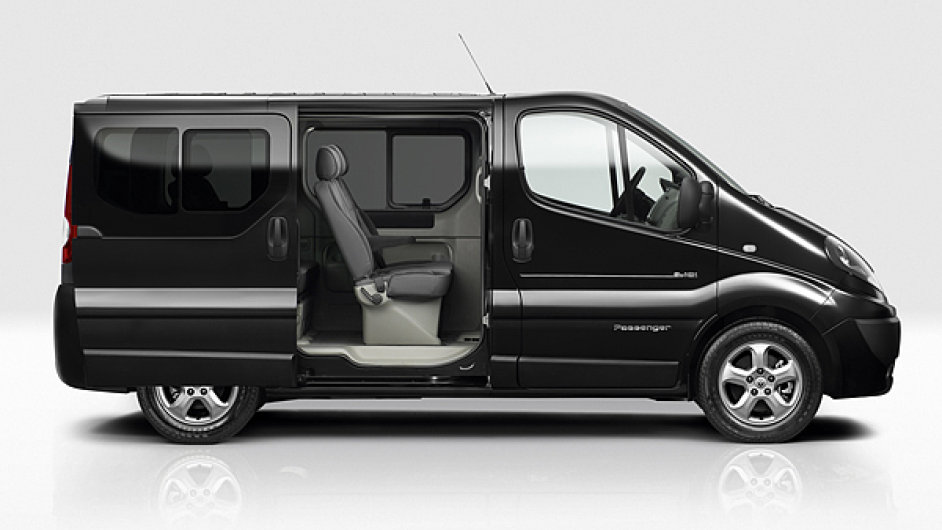 Renault trafic black edition