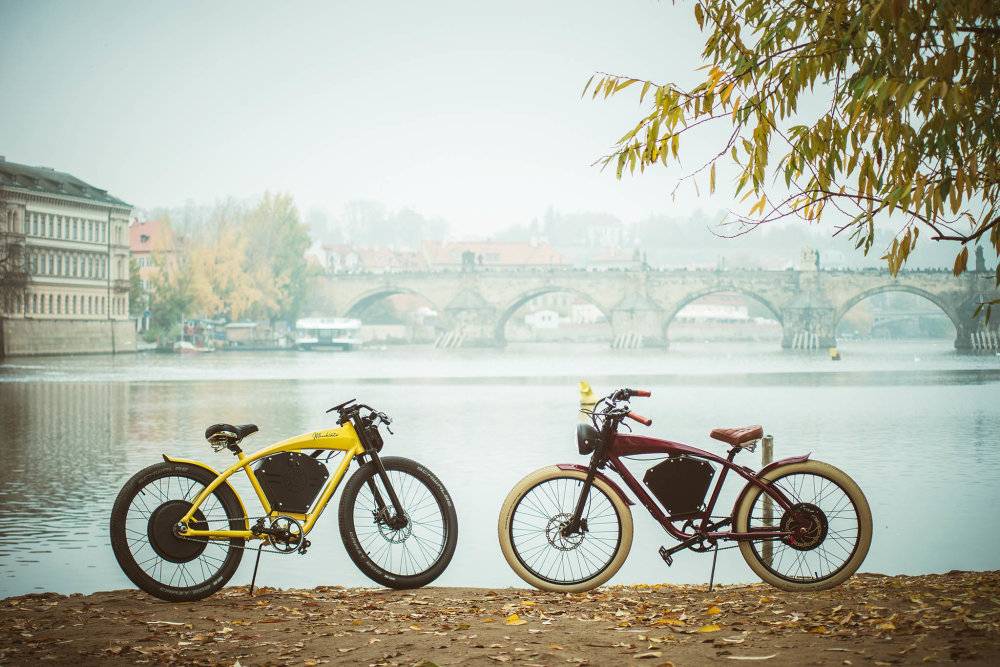 Na Designbloku se poprvé objevuje projekt Electric Café Bike, za nímž stojí manželé Jan a Zuzana Malinovi.