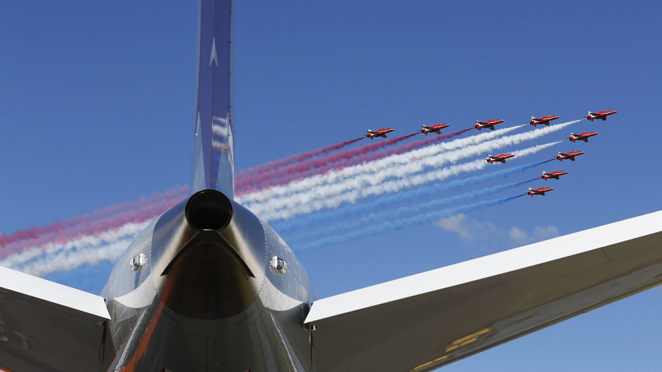 Farnborough Airshow se kon kad dva roky a je jednm z nejvznamnjch veletrh leteck techniky na svt.