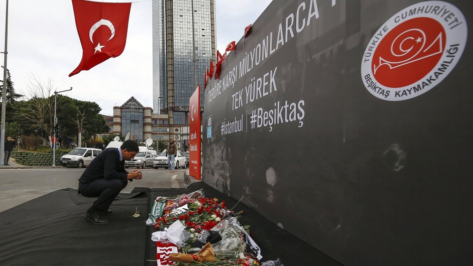 Turecko, výbuch, terorismus, útok.