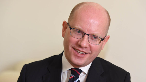 Bohuslav Sobotka musí rozhodnout, kdo povede kandidátky v nejproblematičtějších regionech.
