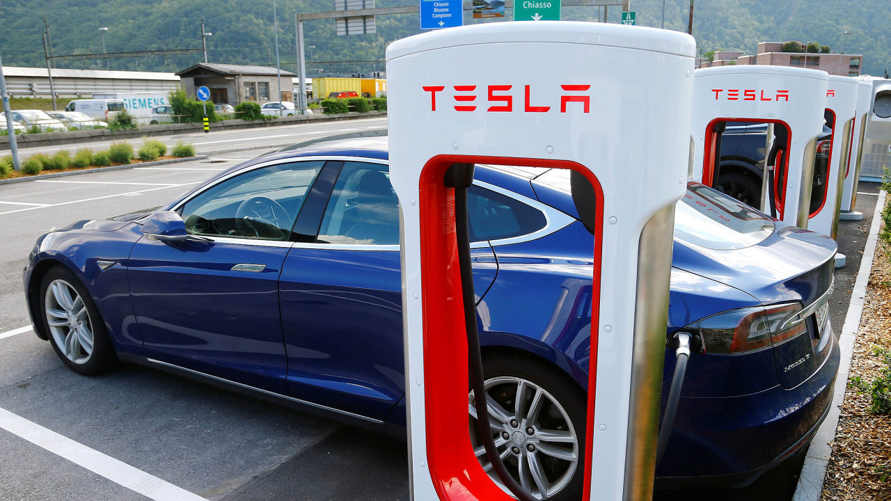Technologick spolenost Tesla pipravuje vlastn tovrnu na baterie pro sv elektromobily.