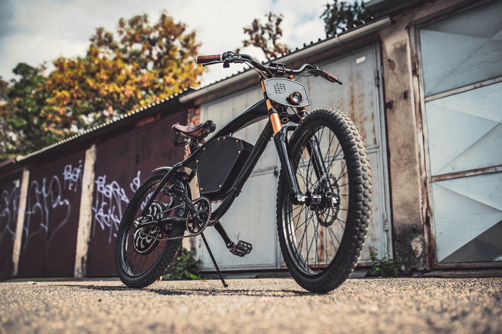 Na Designbloku se poprvé objevuje projekt Electric Café Bike, za nímž stojí manželé Jan a Zuzana Malinovi.