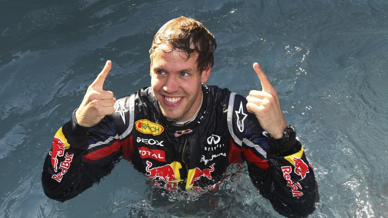 Sebastian Vettel slav v baznu vtzstv na monack GP.