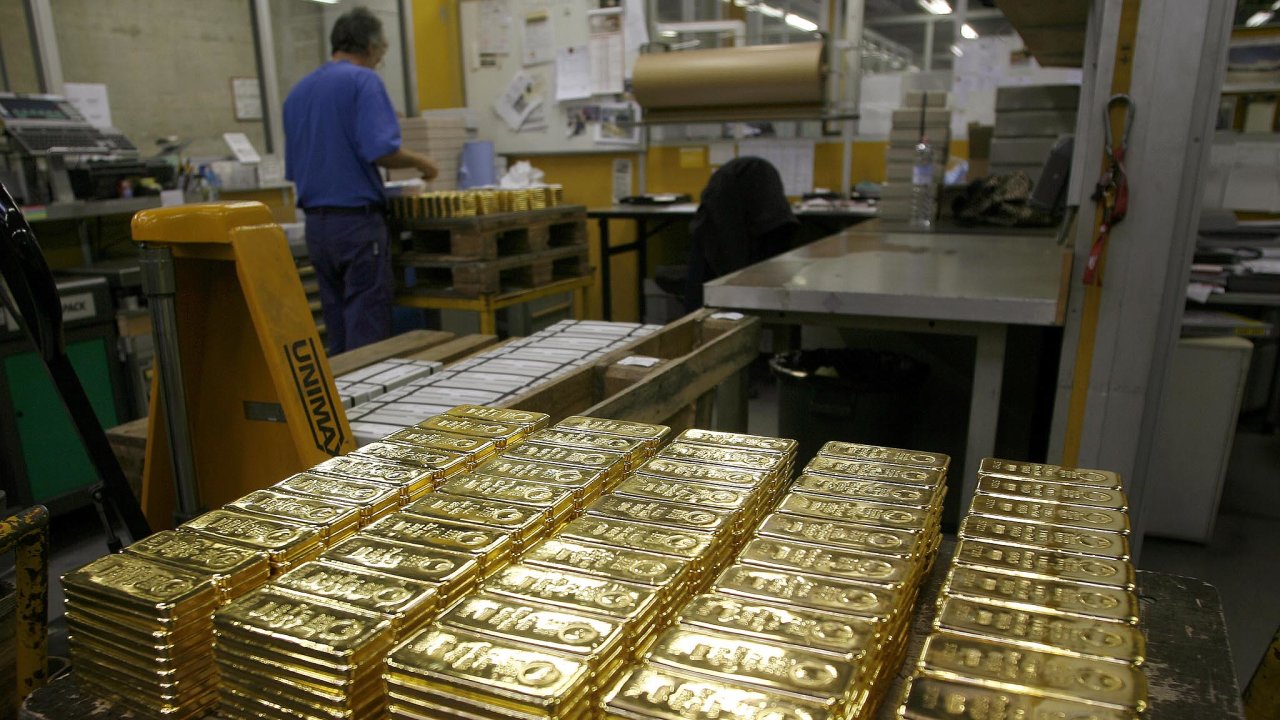 Zlato je atraktivní. Drahý kov je stále více souèástí rezerv øady centrálních bank. Dùvodem je mimo jiné snaha ukázat ekonomickou sílu zemì.