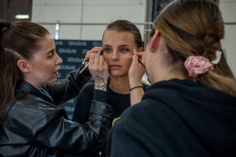 Regina Voronina LaFormela Backstage