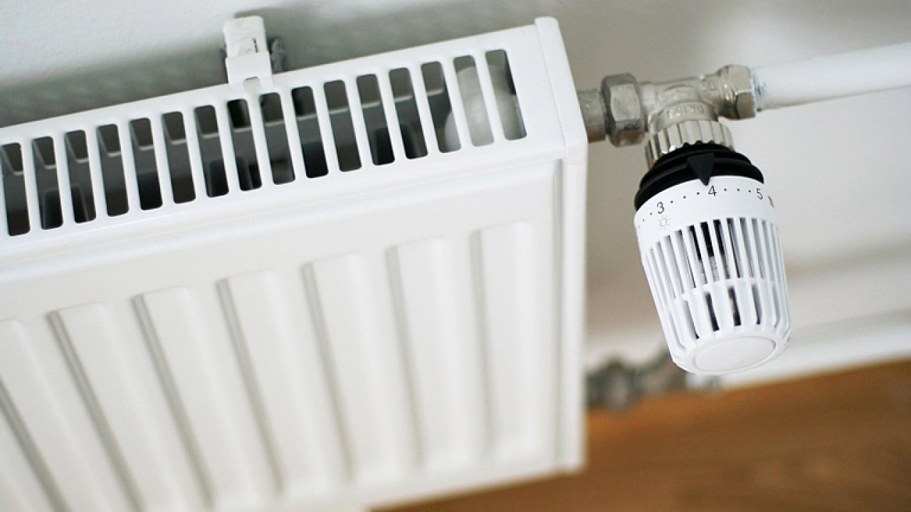 Mnoho zbyteèných tepelných ztrát v bytech a rodinných domech vzniká kvùli pøetápìní a následnému vìtrání