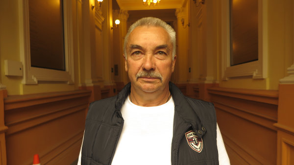 Kolik stojí den nezákonného vězení? Němec seděl v Česku neprávem za pokus o vraždu, teď usiluje o vyšší odškodnění