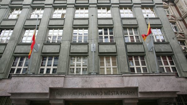 Škodův palác v Jungmanově ulici - sídlo pražského magistátu.