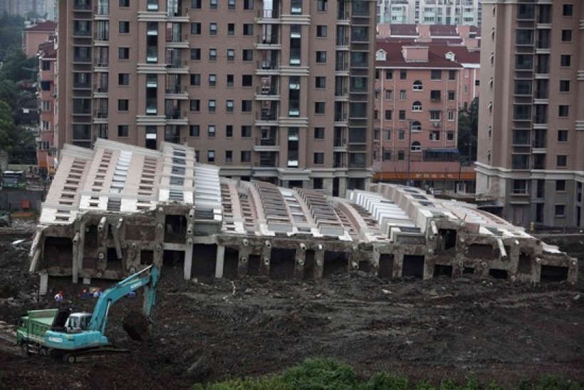 Упавшие дома в китае фото