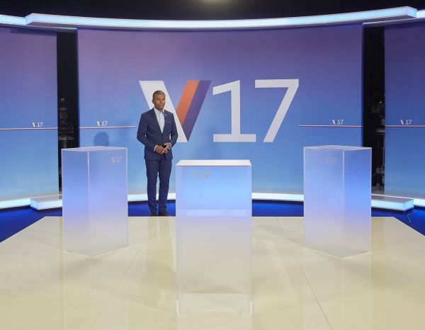 Rey Koranteng ve studiu pro Nova Duel