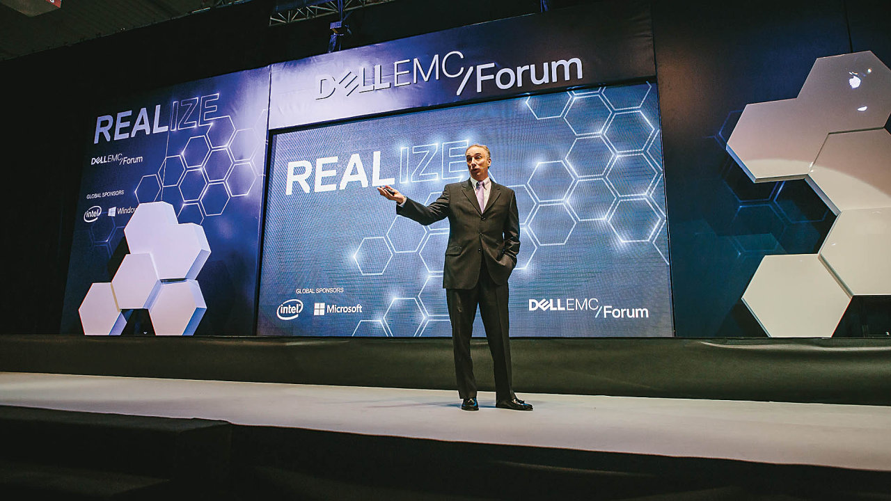 Dell EMC Forum 2017 zahjil Frank Hauck, prezident Dell Technologies pro zkaznick vztahy.